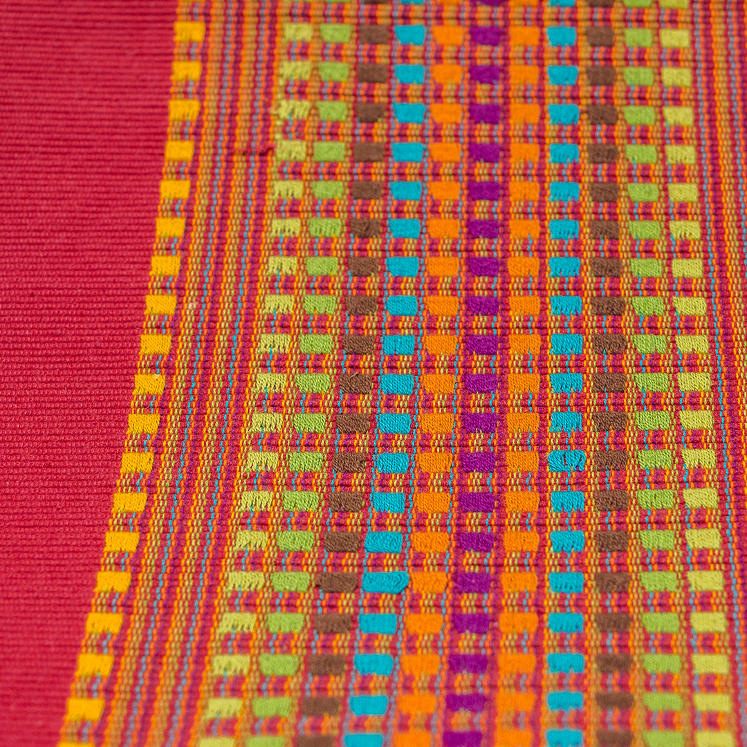 Camino Textil Rojo